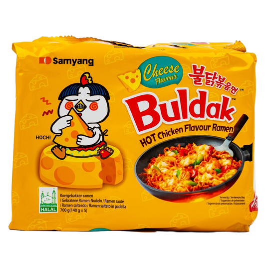 Detailaufnahme der Samyang Buldak Hot Chicken Flavour Ramen Cheese Verpackung