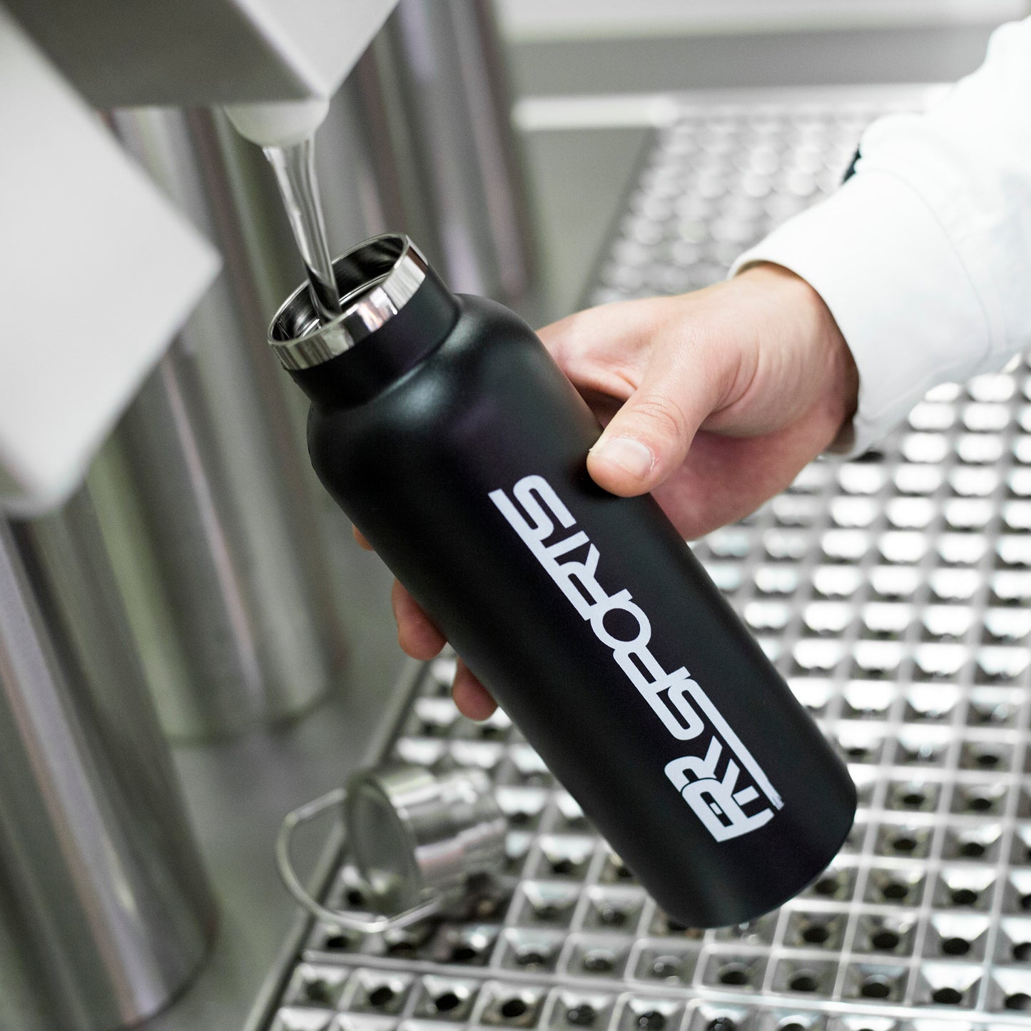 RR Sports - Edelstahl Trinkflasche 100% plastikfrei 600 ml in Schwarz